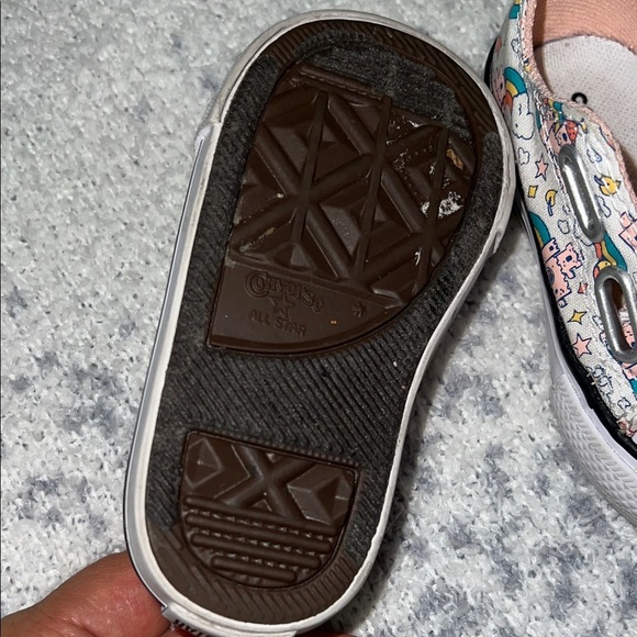 Converse Chuck Taylor All Star Rainbow Castle 2v Toddler size 4 US - Picture 5 of 6